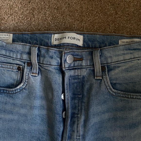 Aritzia Deni Forum 'Arlo' Boyfriend cut ripped jeans - Picture 5 of 5